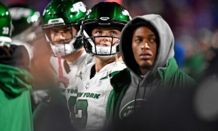 Zach Wilson de los Jets rechaza la etiqueta de 'chivo expiatorio' después de ser enviado a la banca