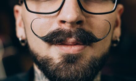 bigotes por la salud masculina