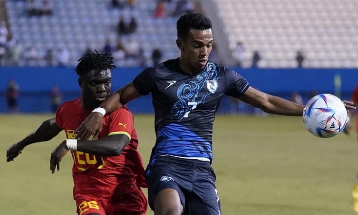 ¡Terrible noticia!  Ariagner Smith se fractura la tibia ante República Dominicana