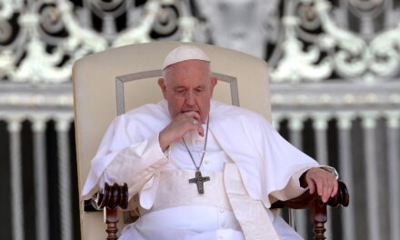 ¿Qué se sabe del estado de salud del papá Francisco?