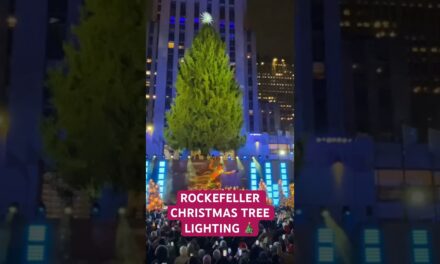 Rockefeller Center Christmas Tree Lighting in New York City 🎄🗽