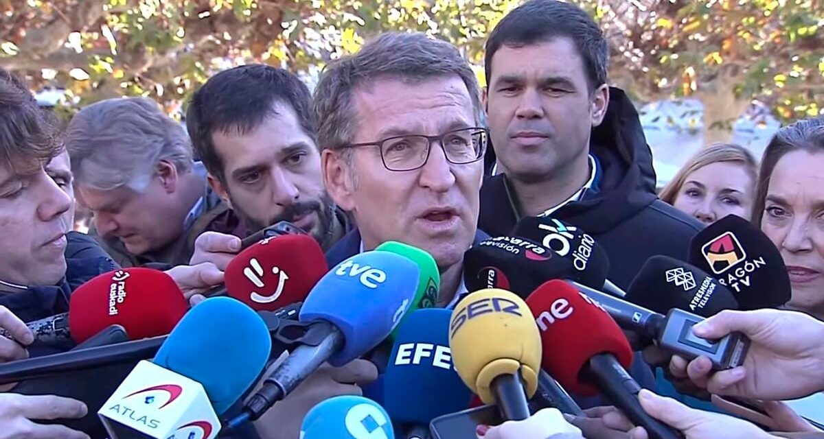 Últimas noticias de la actualidad política, en directo |  El PP, UPN y Vox se manifiestan en Pamplona contra el pacto entre el PSOE y Bildu |  España