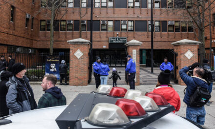 2 apuñalamientos en 2 días en escuelas de la ciudad de Nueva York, dice la policía