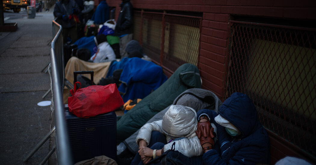 A medida que se acerca el invierno, aumentan los temores por los inmigrantes sin hogar