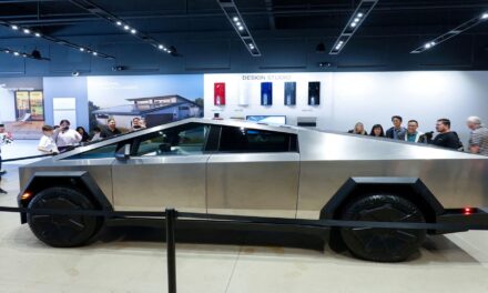 Acciones que realizan los mayores movimientos al mediodía: TSLA, DIS, BABA, ULTA