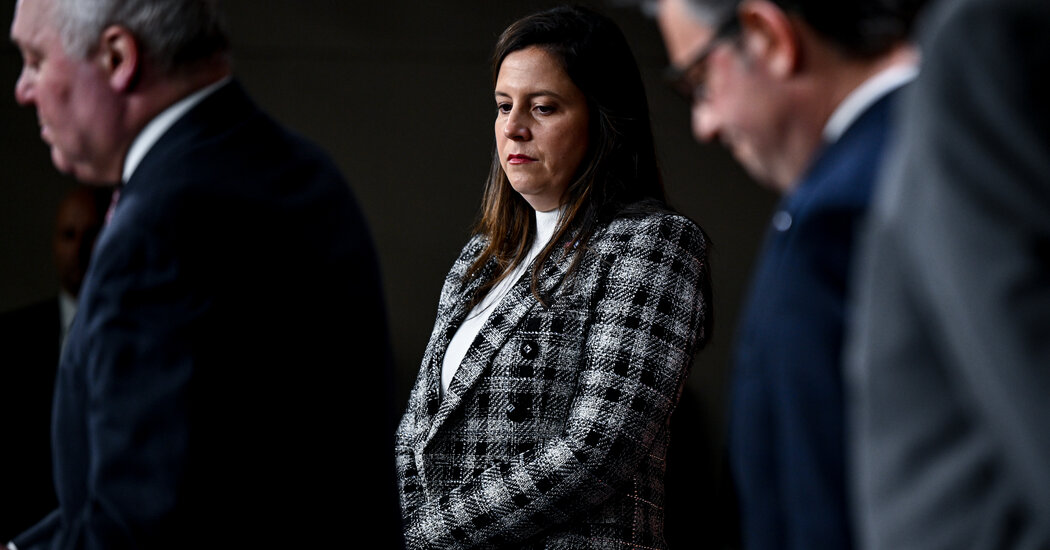 Al interrogar a los rectores universitarios sobre el antisemitismo, Stefanik se vuelve viral