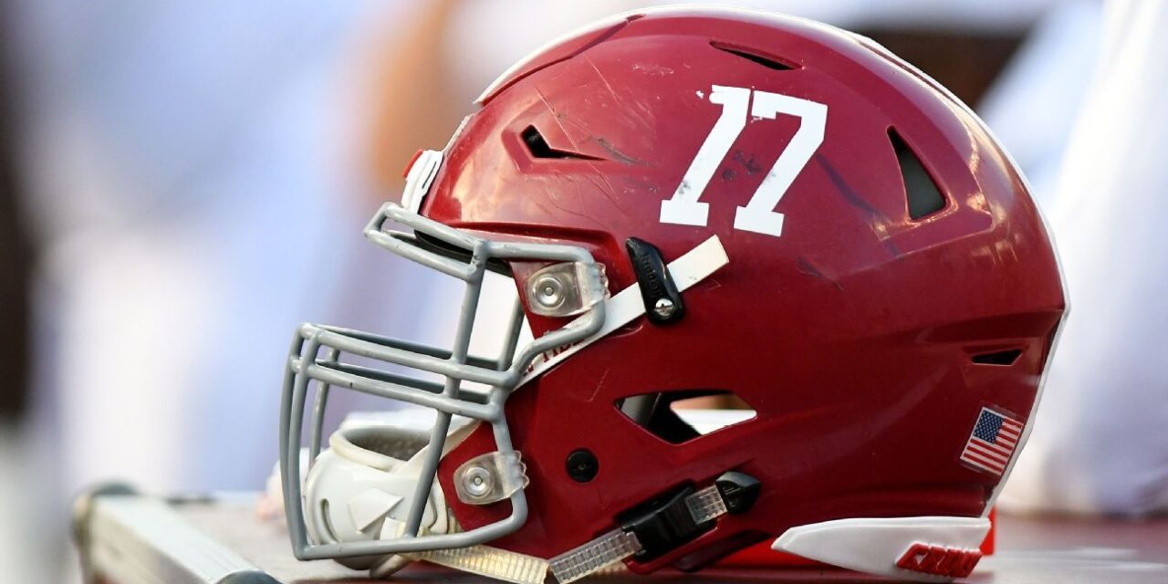 Alabama contrata a ex asistente de Michigan antes de CFP, dice fuente