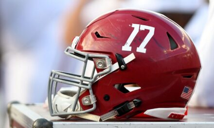 Alabama contrata a ex asistente de Michigan antes de CFP, dice fuente