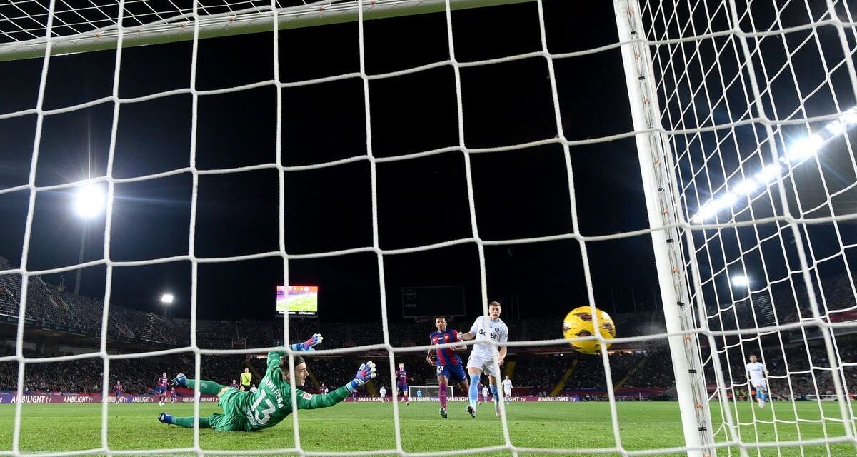 Apoteósico Girona, líder después de desbordar futbolística y tácticamente a un desnortado Barcelona |  Fútbol |  Deportes