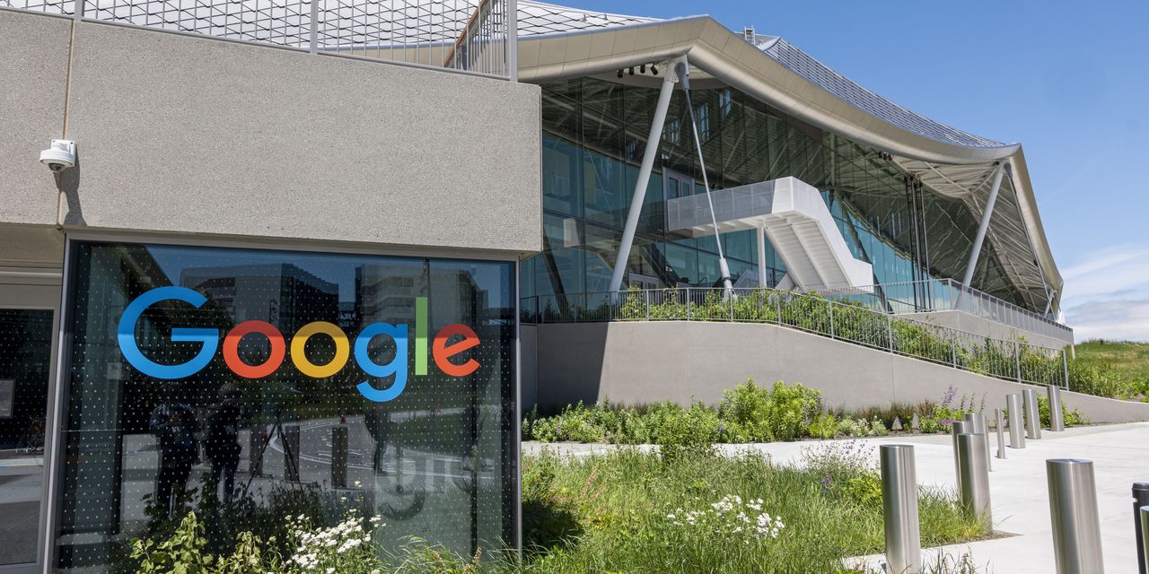 Apple y Google obtienen miles de millones de sus tiendas de aplicaciones.  Eso está ahora bajo amenaza.