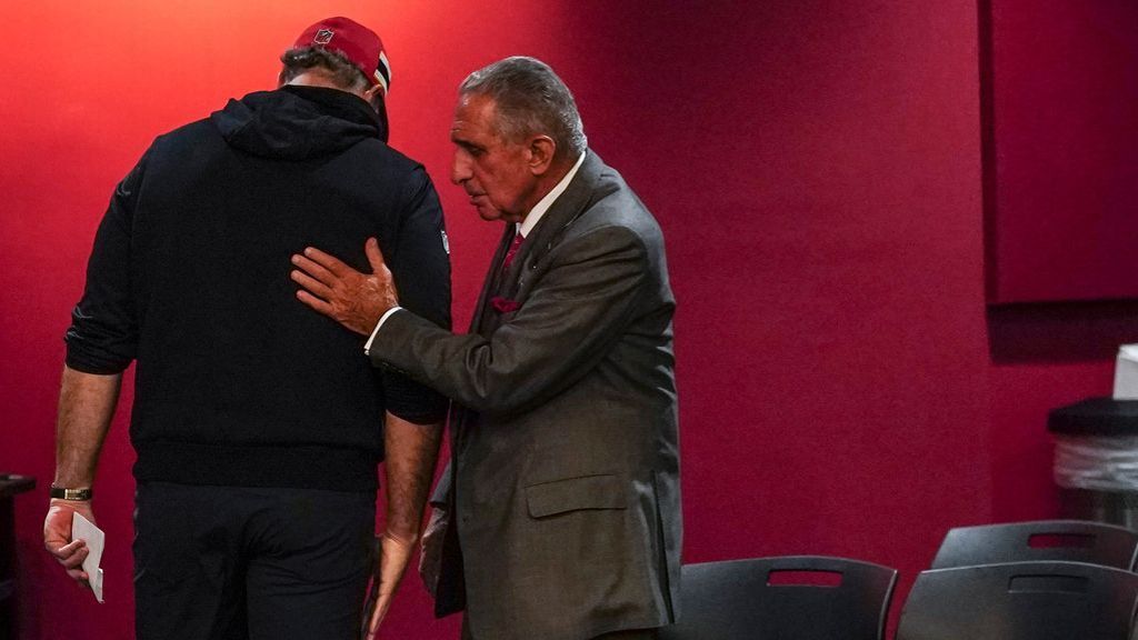 Arthur Blank sobre el futuro de Arthur Smith: dejaremos que se desarrolle la temporada
