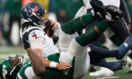 CJ Stroud de los Texans sigue en protocolo de conmoción cerebral, fuera contra Titans
