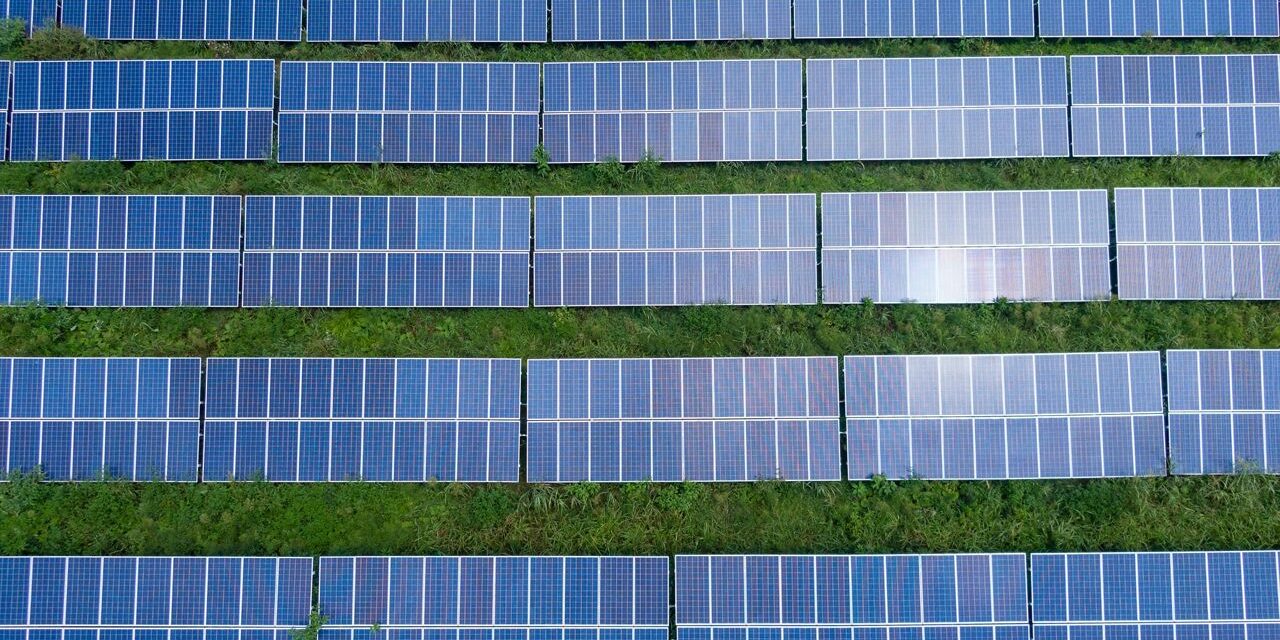 Cómo afecta el clima a tus paneles solares