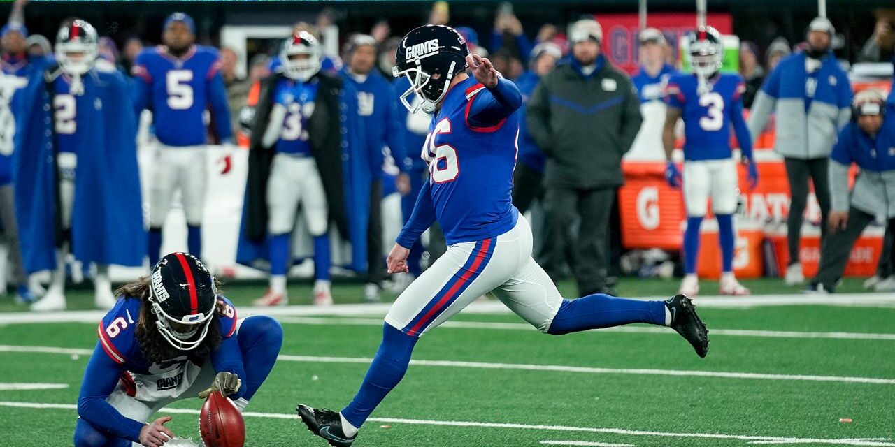 DeVito lleva a los Giants a superar a los Packers 24-22