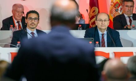 Del Nido Carrasco sucede a José Castro como presidente del Sevilla |  Fútbol |  Deportes