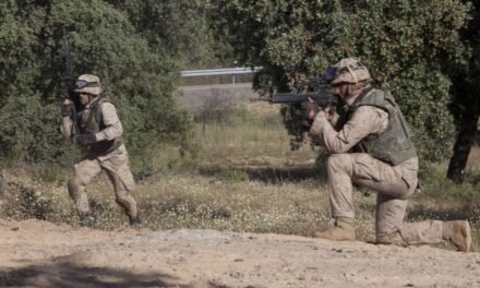 Desaparecidos a dos militares en un lago de Córdoba durante unas maniobras |  España