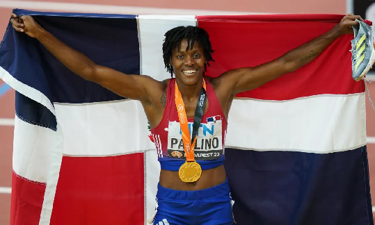 Dominicana Marileidy Paulino, la reina del mundo en 400 metros |  AlMomento.net