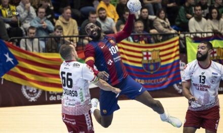 El Barcelona alarga su imbatibilidad ante el Logroño y alza la Copa de España de balonmano |  Deportes
