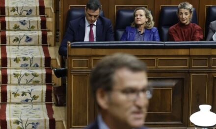 El CIS vuelve a dar la victoria electoral al PP, pero el PSOE recorta distancias |  España