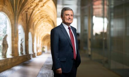 El Gobierno nombra a Pedro Saura como nuevo presidente de Correos |  Economía