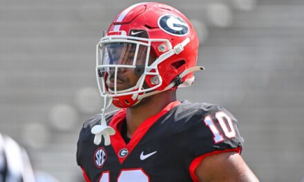 El LB de Georgia Jamon Dumas-Johnson se transfiere a Kentucky