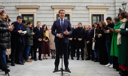 El PP lleva la bronca total contra el Gobierno al 45º aniversario de la Constitución |  España