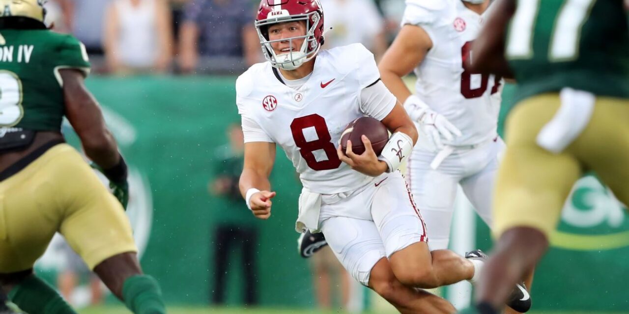 El QB de Alabama, Tyler Buchner, ingresa al portal como jugador de lacrosse