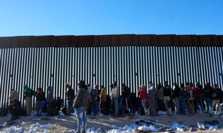 El Senado se dirige a una semana crucial para lograr un acuerdo sobre Ucrania y la frontera