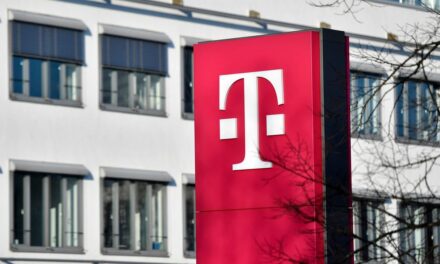 El aval extranjero del Gobierno para entrar en Telefónica |  Economía