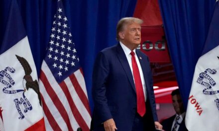 El caso de Trump del 6 de enero queda en suspenso, poniendo en peligro la fecha del juicio del 4 de marzo