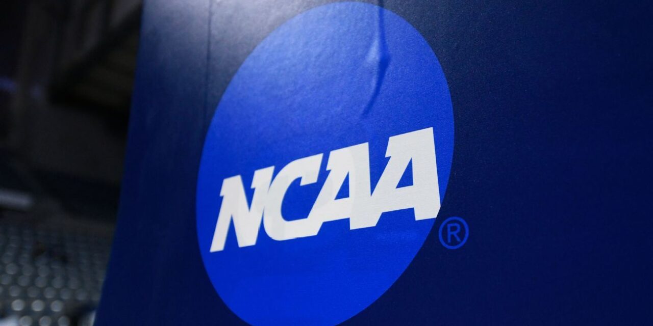 El fallo del juez favorece a los atletas de la NCAA que buscan una segunda transferencia