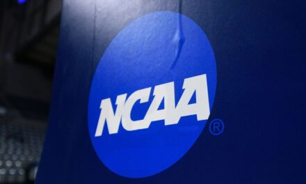 El fallo del juez favorece a los atletas de la NCAA que buscan una segunda transferencia