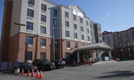 El hotel de Staten Island cierra repentinamente