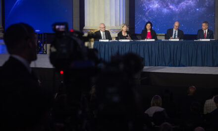 El liderazgo de la NASA participa en la reunión del Consejo Nacional Espacial presidida por el vicepresidente