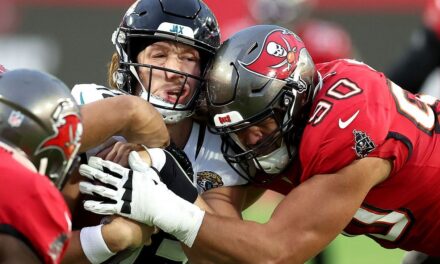 El mariscal de campo de los Jaguars, Trevor Lawrence, se someterá a pruebas en el hombro lesionado