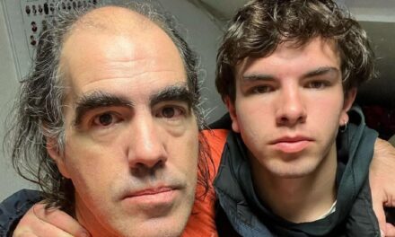 El padre de Iago, el joven desaparecido en Pozuelo, anuncia que su hijo ha vuelto a casa y está bien |  Madrid |  España