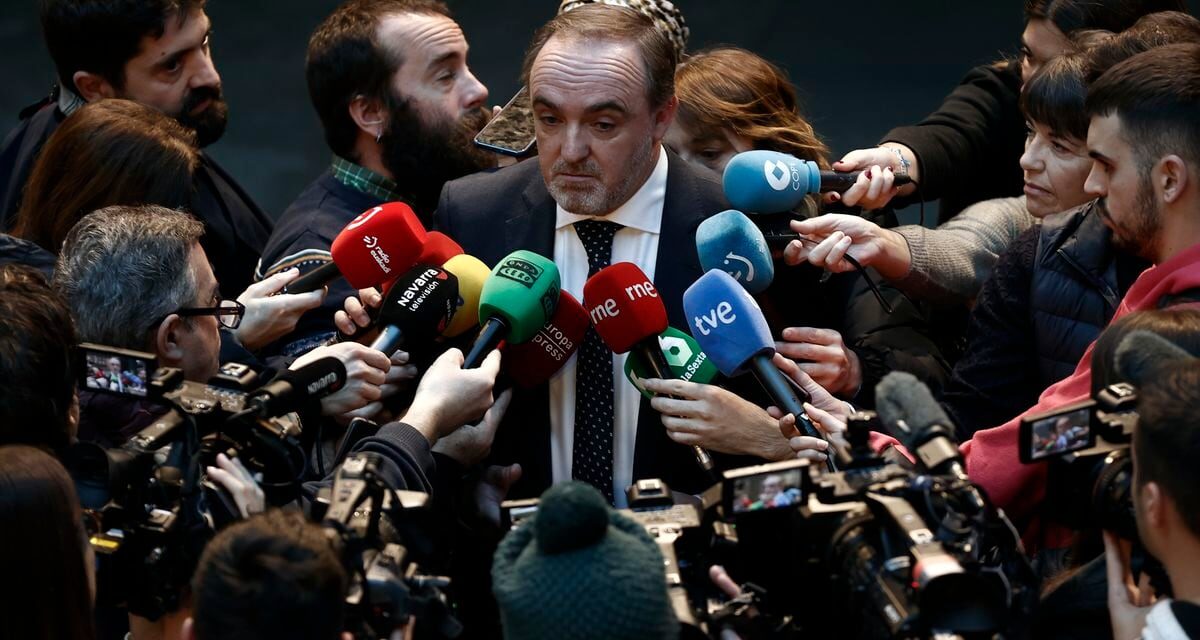 El presidente de UPN, Javier Esparza llama “escoria” a los dirigentes del partido socialista navarro |  España