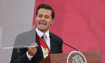 Enrique Peña Nieto reapareció junto a Bill y Hillary Clinton en exclusivo resort de República Dominicana