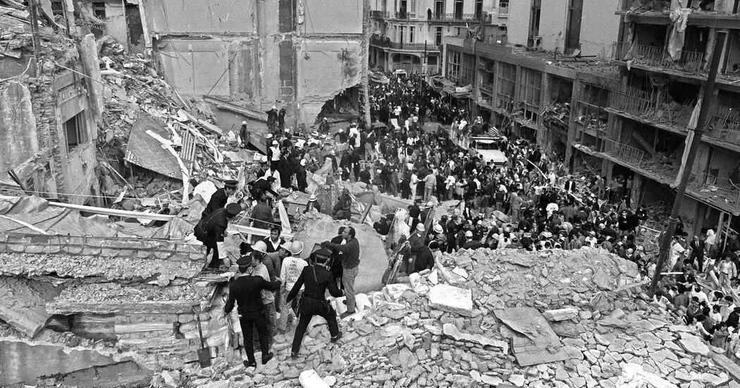 Estados Unidos acusa a un agente de Hezbolá por el atentado con bomba contra el centro judío de Argentina en 1994