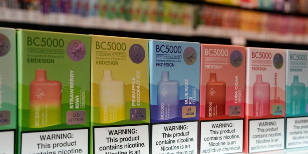 Estados Unidos incauta más cigarrillos electrónicos ilegales mientras miles llegan