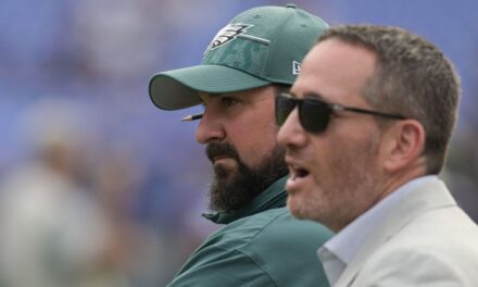 Fuente – Matt Patricia asume el cargo de responsable de las jugadas defensivas de los Eagles