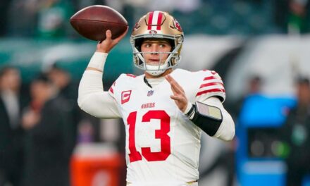 Gana el fin de semana: notas de los playoffs de fútbol de fantasía, consejos para apostar en la NFL y los bolos universitarios