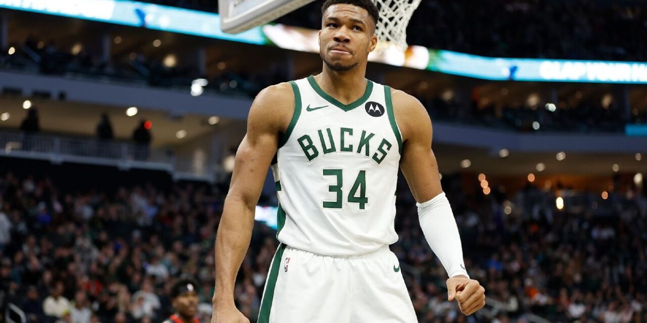 Giannis Antetokounmpo supera a Kareem Abdul-Jabbar y se convierte en el líder de rebotes de todos los tiempos de los Bucks