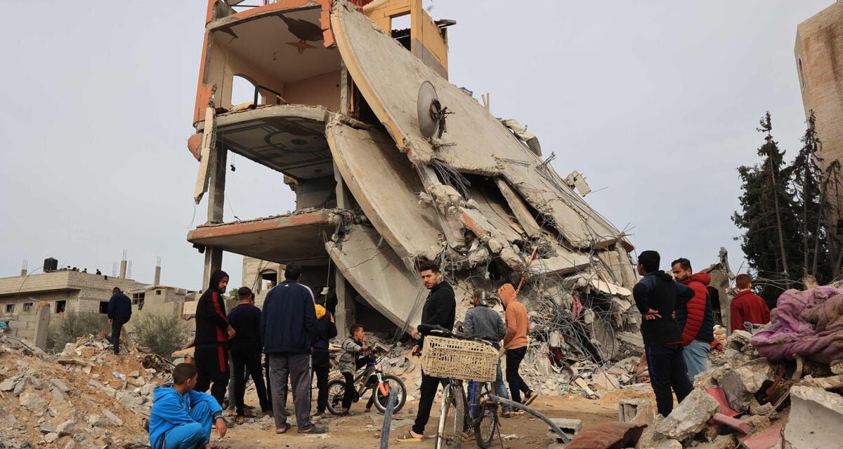 Guerra entre Israel y Gaza, en directo |  Hamás advierte tras dos días de negociación en Egipto de que no liberará a más rehenes hasta que cese la ofensiva israelí |  internacional