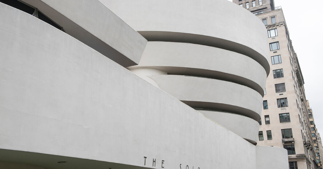 Guggenheim despide a 10 empleados mientras los museos enfrentan desafíos fiscales