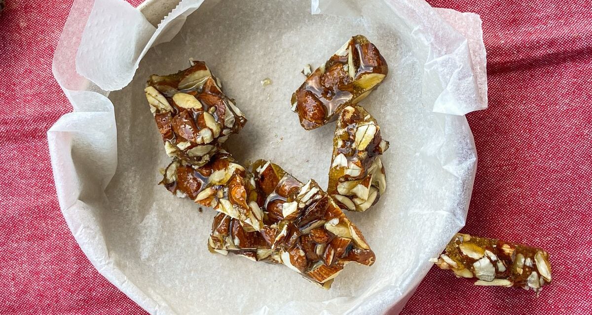 Guirlache, el dulce almendrado mestizo aragonés |  El Comidista |  gastronomia