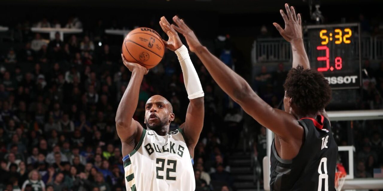 ’Ha estado desempeñando su papel perfectamente': Por qué Khris Middleton es la tercera clave del éxito de los Bucks