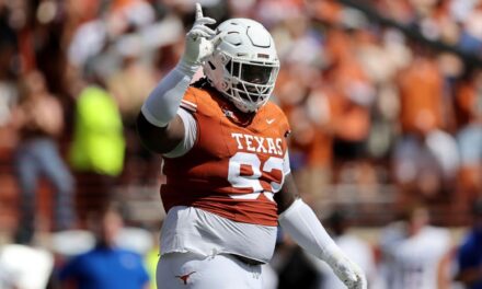 ’Hace que la gente grande parezca pequeña': T’Vondre Sweat es una estrella del tamaño de Texas