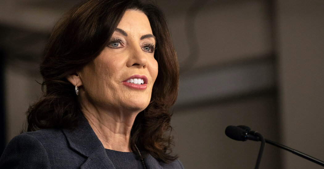 Hochul planea vetar la prohibición de acuerdos de no competencia en Nueva York