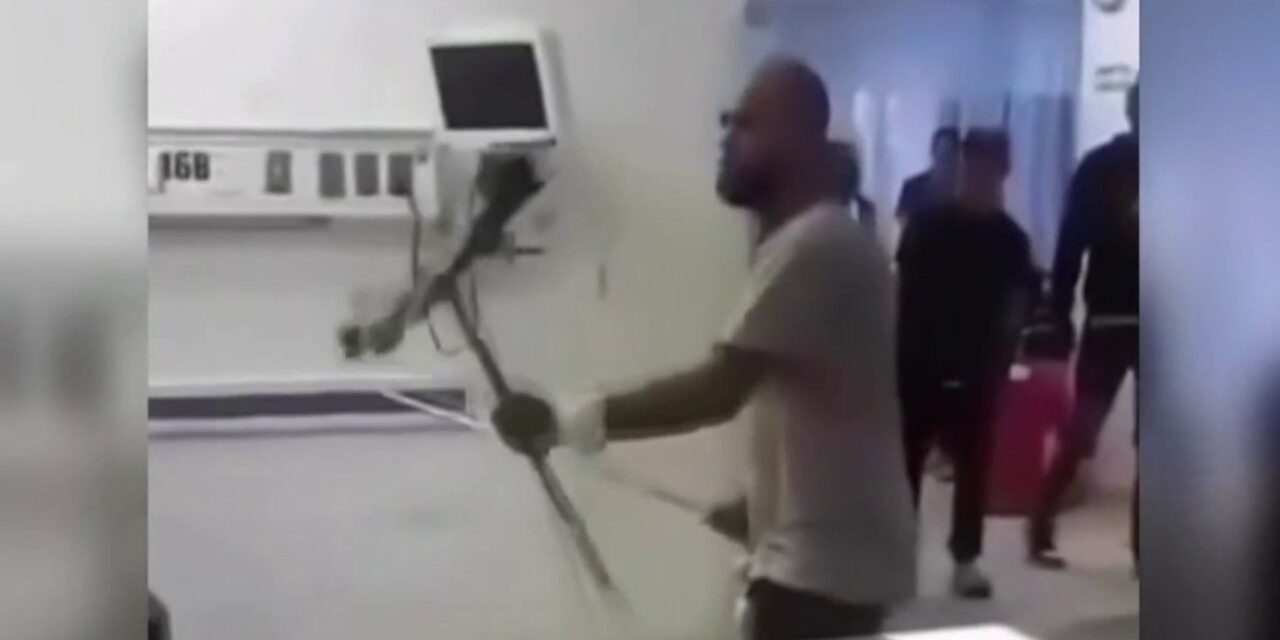 Hombre que estaba internado en un hospital agrede al médico personal en República Dominicana – Telemundo